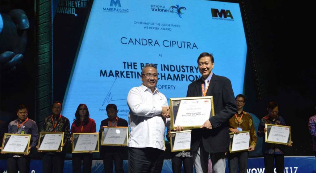 Candra Ciputra Raih Dua Penghargaan